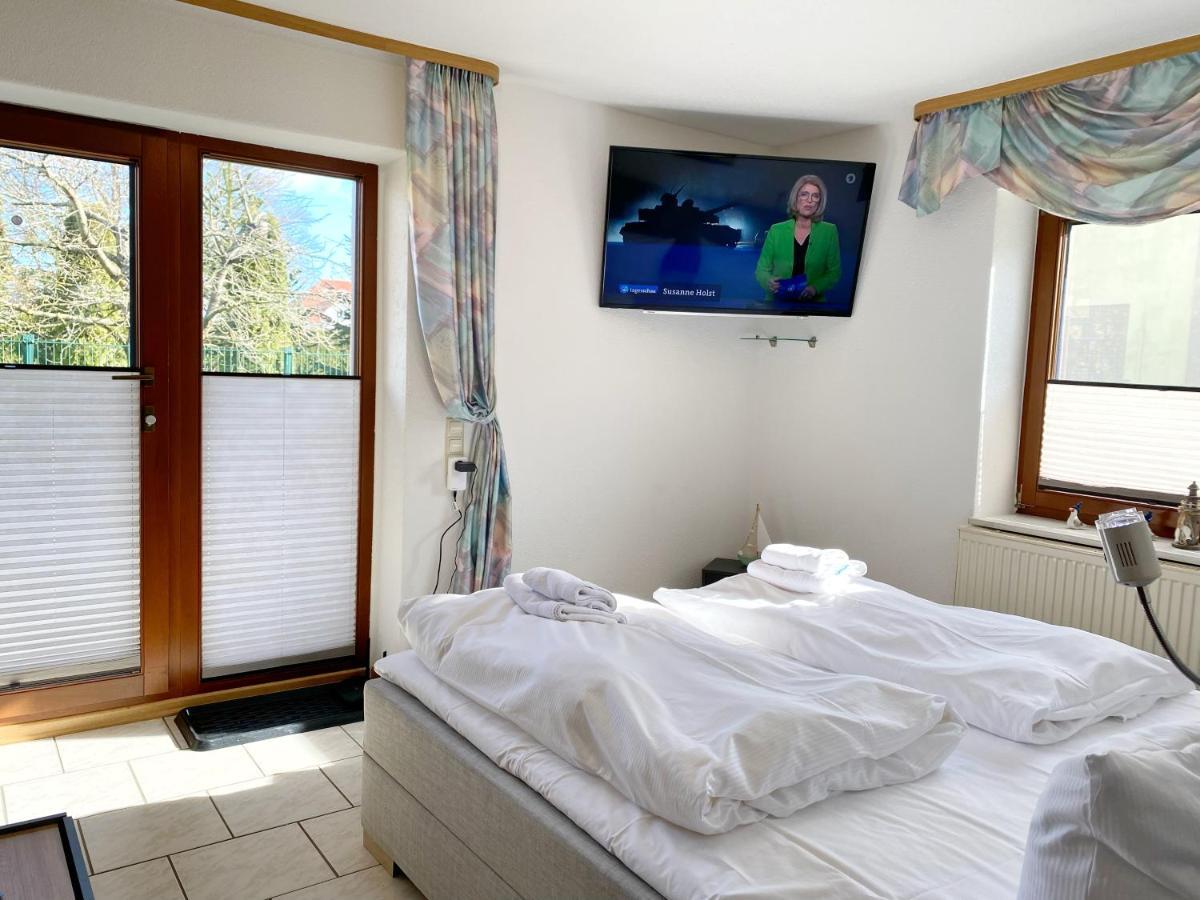 Ferienwohnungen Stadtmitte - Fewo 3 Sassnitz Ngoại thất bức ảnh
